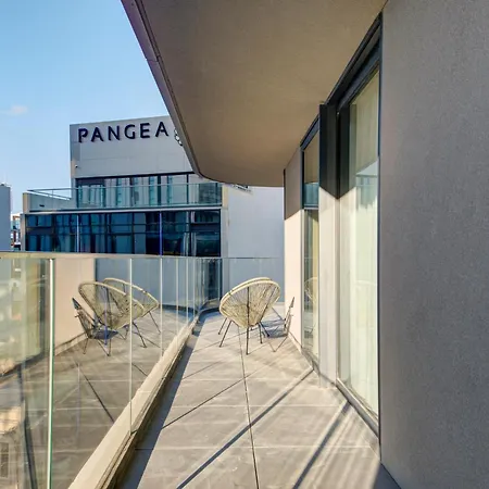 Official Mercury Suites, Stylish 2br With Terrace By 360 Estates *