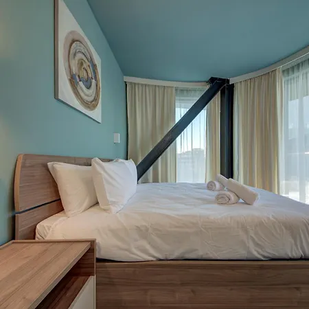 Official Mercury Suites, Stylish 2br With Terrace By 360 Estates *