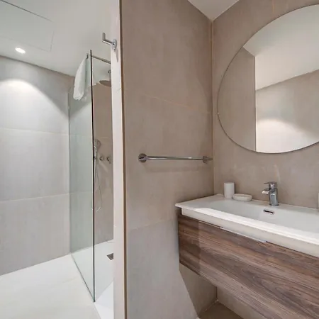 شقة Official Mercury Suites, Stylish 2br With Terrace By 360 Estates *