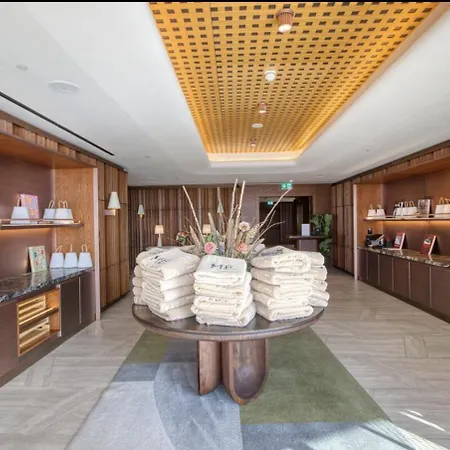 Lejlighed Official Mercury Suites, Stylish 2br With Terrace By 360 Estates