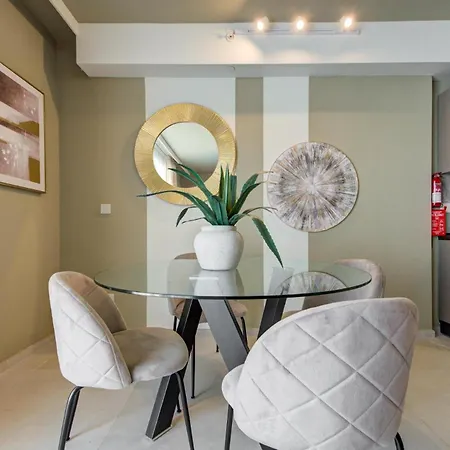 Official Mercury Suites, Stylish 2br With Terrace By 360 Estates Lejlighed