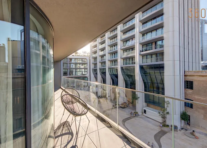 Official Mercury Suites, Stylish 2br With Terrace By 360 Estates
