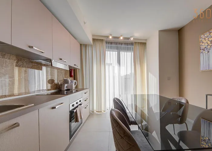 Apartment Official Mercury Suites, Stylish 2br With Terrace By 360 Estates *