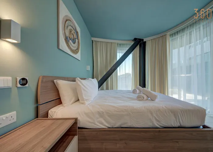 Official Mercury Suites, Stylish 2br With Terrace By 360 Estates *