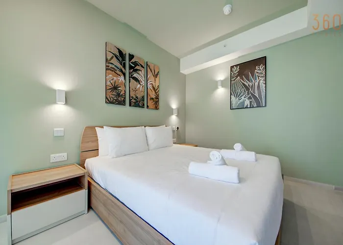 Official Mercury Suites, Stylish 2br With Terrace By 360 Estates *