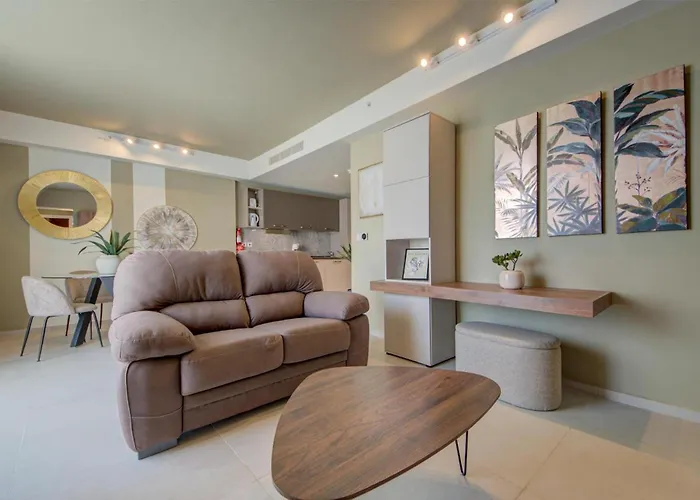 Official Mercury Suites, Stylish 2br With Terrace By 360 Estates