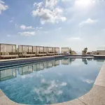 Official Mercury Suites, Stylish 2br With Terrace By 360 Estates 아파트